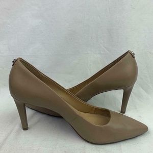 MICHAEL KORS Dorothy Flex Pump sz 9.5